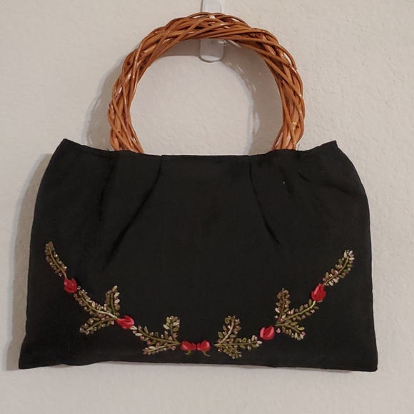 Rose embroidered•beaded•rattan/wood handles•black• - Picture 1 of 16